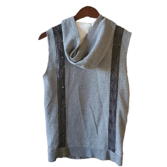 FABLETICS Heather Gray Asymmetrical Full Zip Hoodie Vest Size Small - Picture 2 of 6